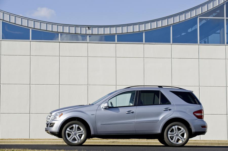  Mercedes-Benz ML450 Hybrid 2009 года  (фото 49 из 49)